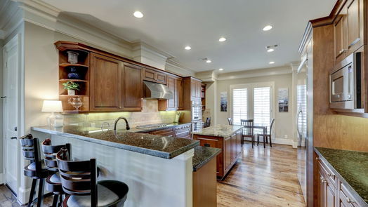 Houston 3-story, 4-bed 5642 Edith Street-idx