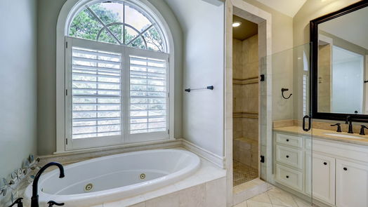 Houston 3-story, 4-bed 5642 Edith Street-idx