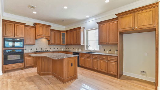 Houston 1-story, 3-bed 5550 Aspen Street-idx