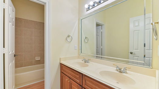 Houston 1-story, 3-bed 5550 Aspen Street-idx