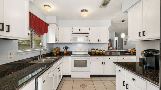 Houston 1-story, 3-bed 15802 Tammany Lane-idx