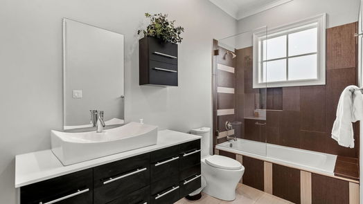 Houston 2-story, 4-bed 3802 Louvre Lane-idx