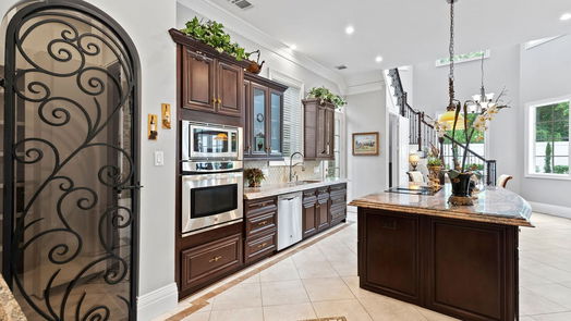 Houston 2-story, 4-bed 3802 Louvre Lane-idx
