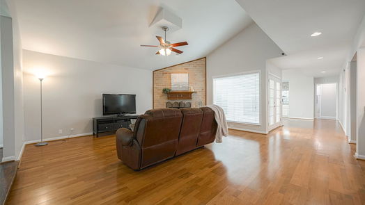 Houston 1-story, 3-bed 3155 Hazel Park Drive-idx