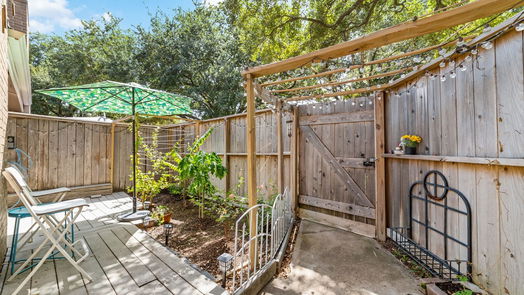 Houston 2-story, 2-bed 13967 Hollowgreen Drive-idx