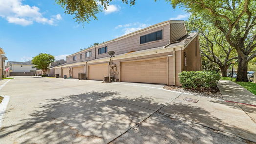Houston 2-story, 2-bed 13967 Hollowgreen Drive-idx