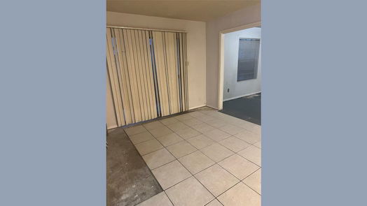 Houston 1-story, 2-bed 12660 Ashford Point Drive 211-idx