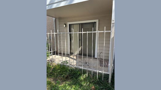 Houston 1-story, 2-bed 12660 Ashford Point Drive 211-idx