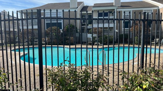 Houston 1-story, 2-bed 12660 Ashford Point Drive 211-idx