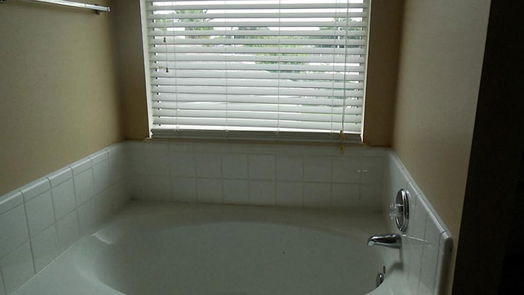 Houston 2-story, 4-bed 4050 Westermill Drive-idx
