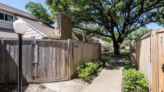 Houston 2-story, 2-bed 13923 Hollowgreen Drive-idx