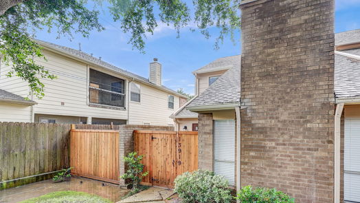 Houston 2-story, 2-bed 13919 Hollowgreen Drive-idx