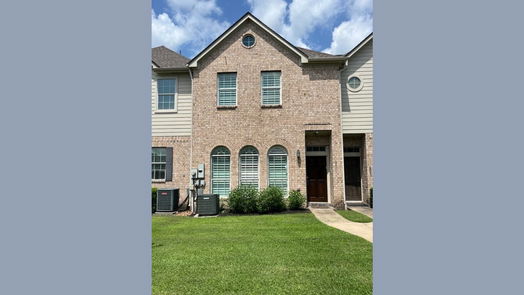 Houston 2-story, 2-bed 2851 Windy Thicket Lane-idx