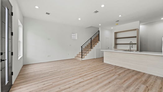 Houston 3-story, 3-bed 15000 S Richmond Street 4-idx