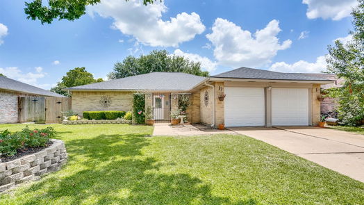 Houston 1-story, 4-bed 15815 Thistledew Drive-idx