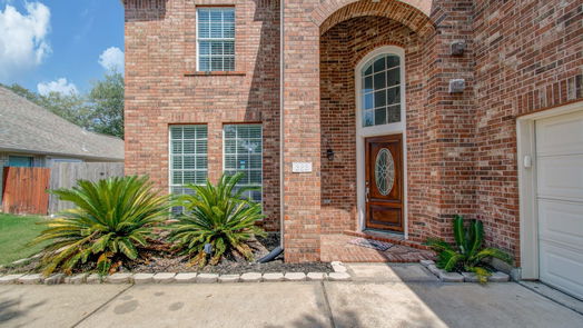 Houston 2-story, 4-bed 323 Crestwater Trail-idx