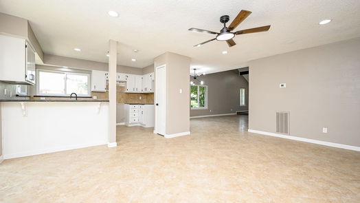 Houston 2-story, 3-bed 2919 Meadowgrass Lane-idx