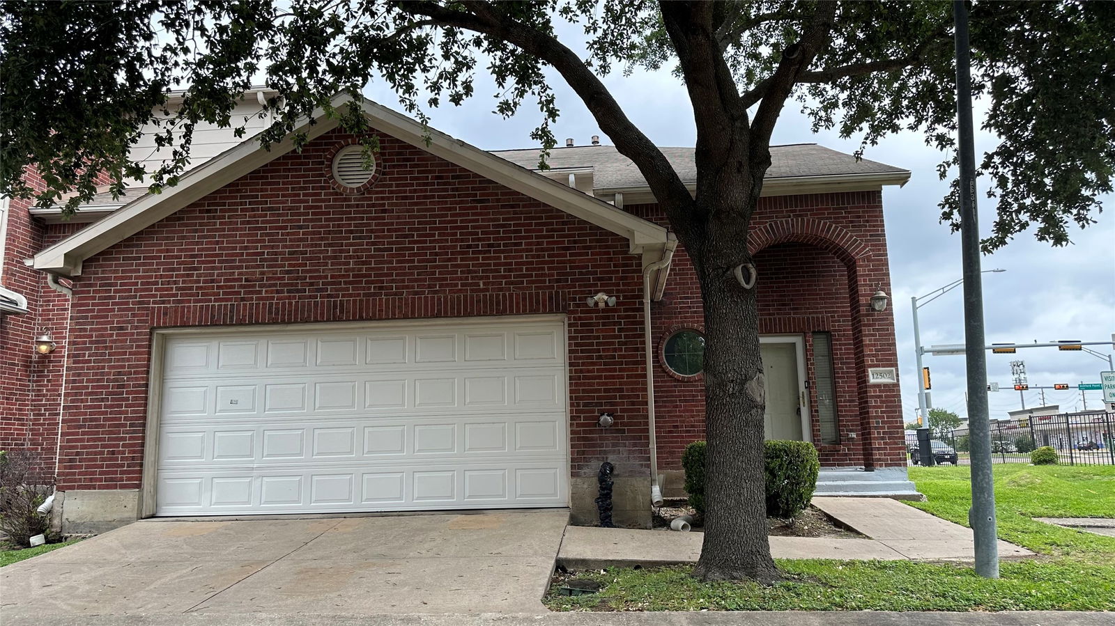 Houston 2-story, 3-bed 12502 N Ashford Villa Lane-idx