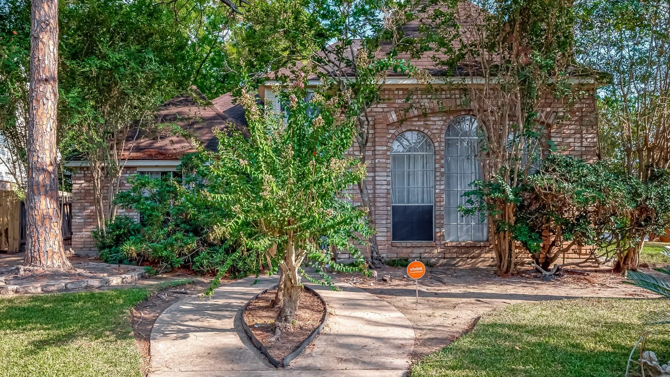 Houston 2-story, 4-bed 4019 Valley Estates Drive-idx