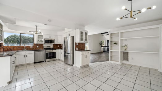 Houston 2-story, 3-bed 2828 Windchase Boulevard-idx