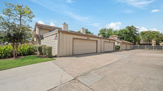 Houston 2-story, 3-bed 2828 Windchase Boulevard-idx