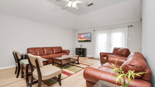 Houston null-story, 3-bed 16010 Crested Green Drive-idx