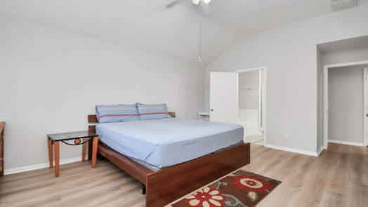 Houston null-story, 3-bed 16010 Crested Green Drive-idx