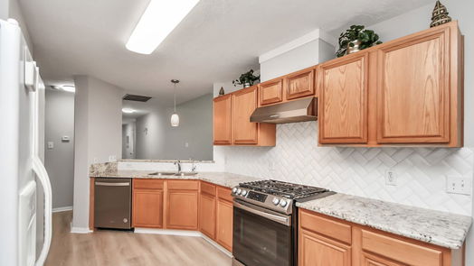 Houston null-story, 3-bed 16010 Crested Green Drive-idx