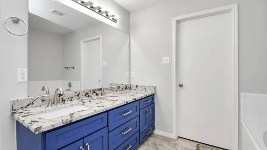 Houston null-story, 3-bed 16010 Crested Green Drive-idx