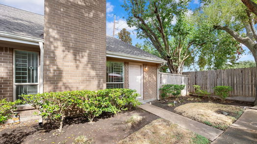 Houston 2-story, 2-bed 2825 Panagard Drive 39-idx