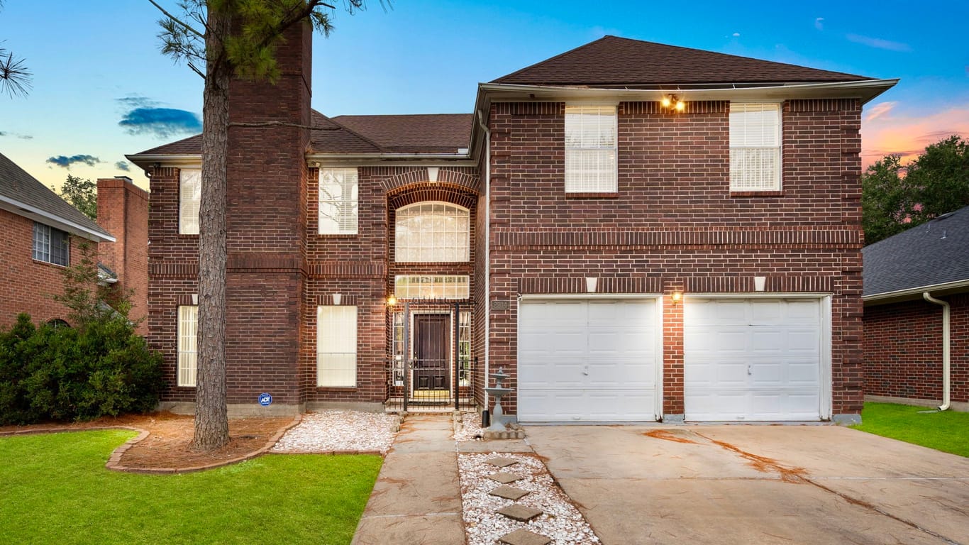 Houston 2-story, 4-bed 2914 Hollow Creek Drive-idx