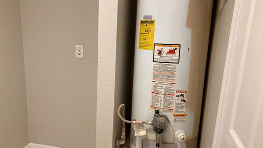 Houston 1-story, 4-bed 7907 ADDICKS CLODINE Road-idx