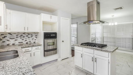 Houston 1-story, 3-bed 15915 Sierra Vista Drive-idx