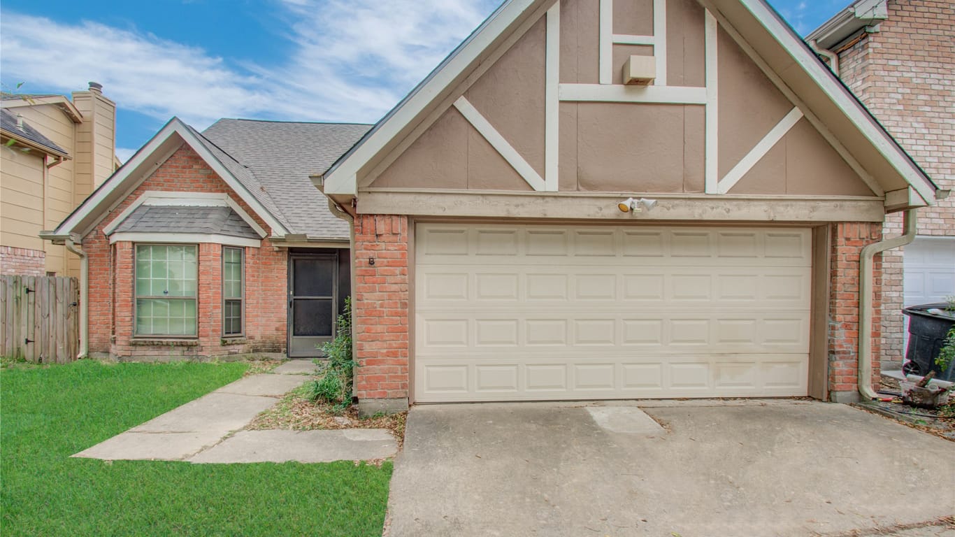 Houston 1-story, 3-bed 6906 Lynkat Lane-idx