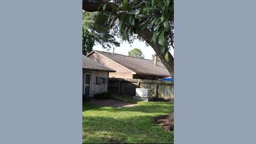 Houston 1-story, 3-bed 7911 Tamayo Drive-idx