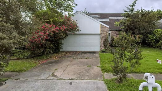 Houston 2-story, 5-bed 13307 Robinglen Drive-idx