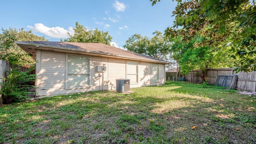 Houston 1-story, 3-bed 7022 Plaza Del Sol Drive-idx