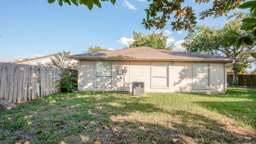 Houston 1-story, 3-bed 7022 Plaza Del Sol Drive-idx