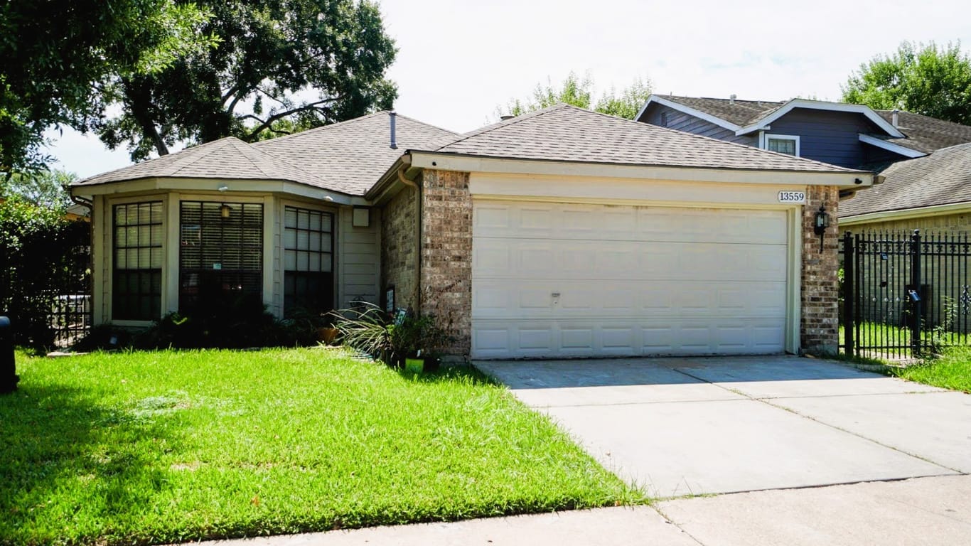 Houston 1-story, 3-bed 13559 Portobello Drive-idx