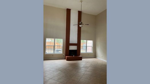 Houston 2-story, 4-bed 6210 Ladera Drive-idx