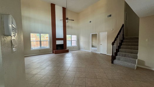 Houston 2-story, 4-bed 6210 Ladera Drive-idx