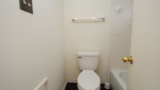 Houston 2-story, 4-bed 8226 Ashlawn Drive-idx