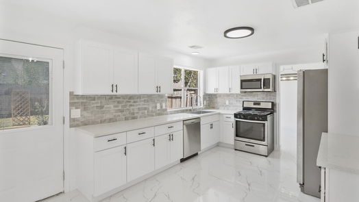 Houston 2-story, 4-bed 18155 Forest Cedars Drive-idx