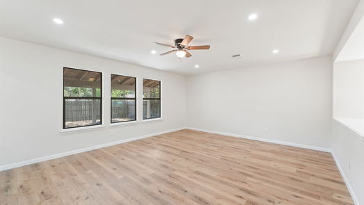 Houston 2-story, 4-bed 15119 Weeping Cedar Lane-idx