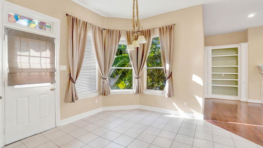 Houston 2-story, 4-bed 18214 Ennsbury Drive-idx