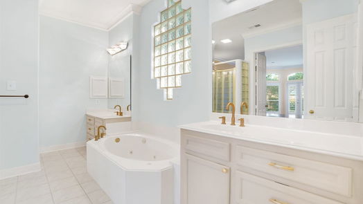 Houston 2-story, 4-bed 18214 Ennsbury Drive-idx