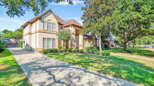 Houston 2-story, 4-bed 18214 Ennsbury Drive-idx