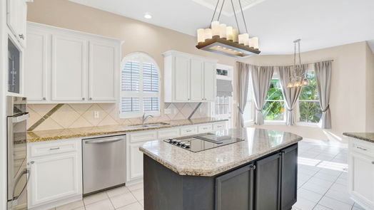 Houston 2-story, 4-bed 18214 Ennsbury Drive-idx
