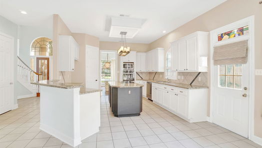 Houston 2-story, 4-bed 18214 Ennsbury Drive-idx