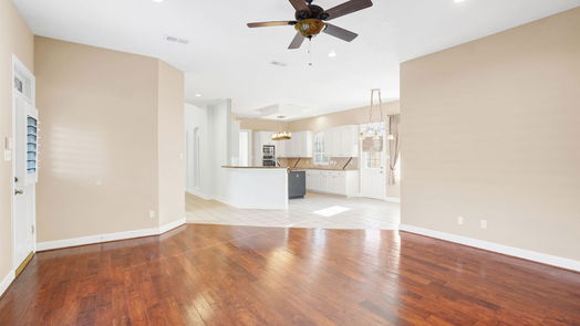 Houston 2-story, 4-bed 18214 Ennsbury Drive-idx